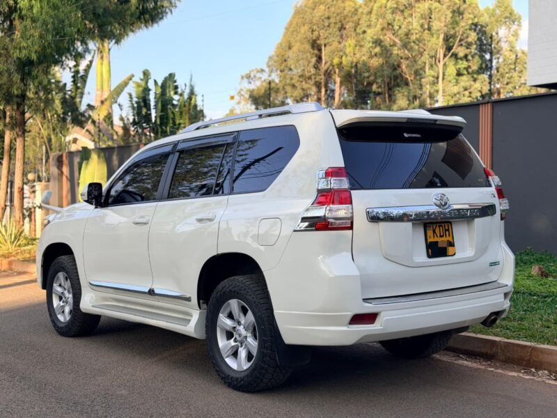 2014 Toyota Landcruiser Prado TX – 2700cc Petrol, Sunroof, 7-Seater SUV